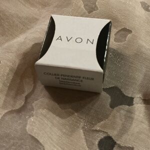 Avon Birthstone Necklace- September